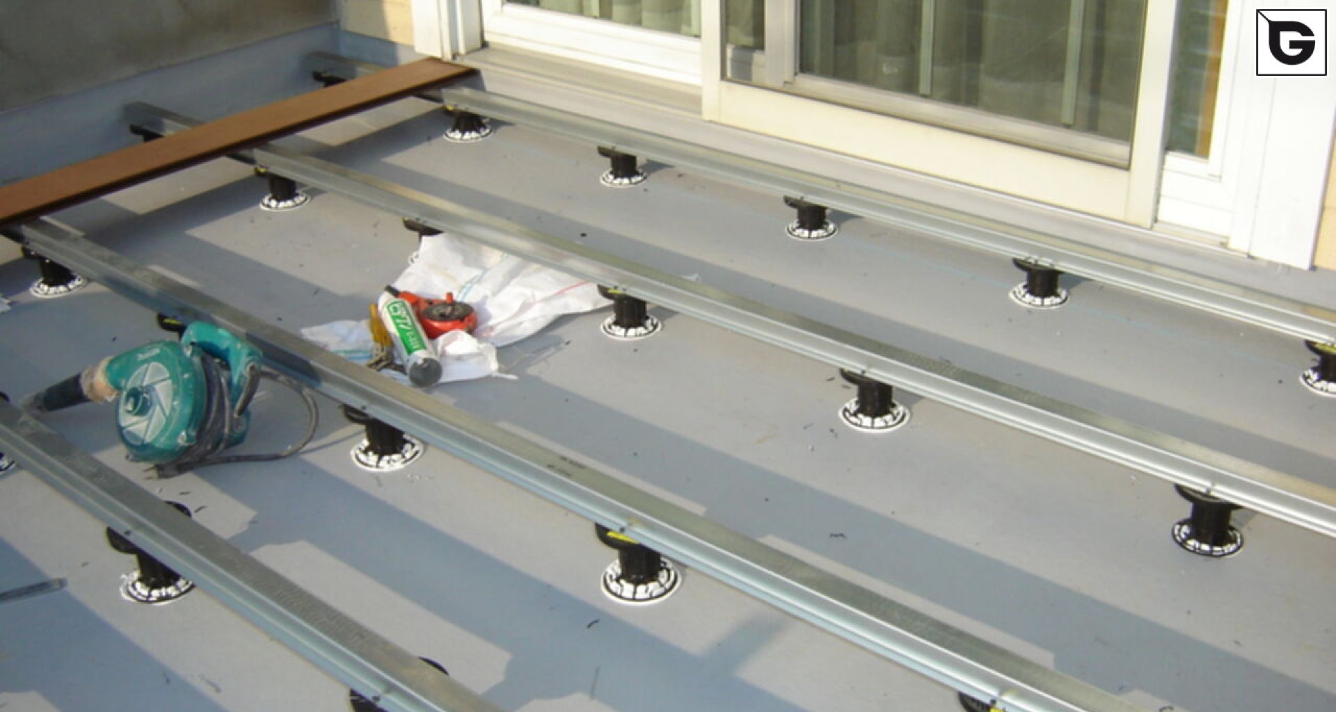 Assembly
 Decking 8524