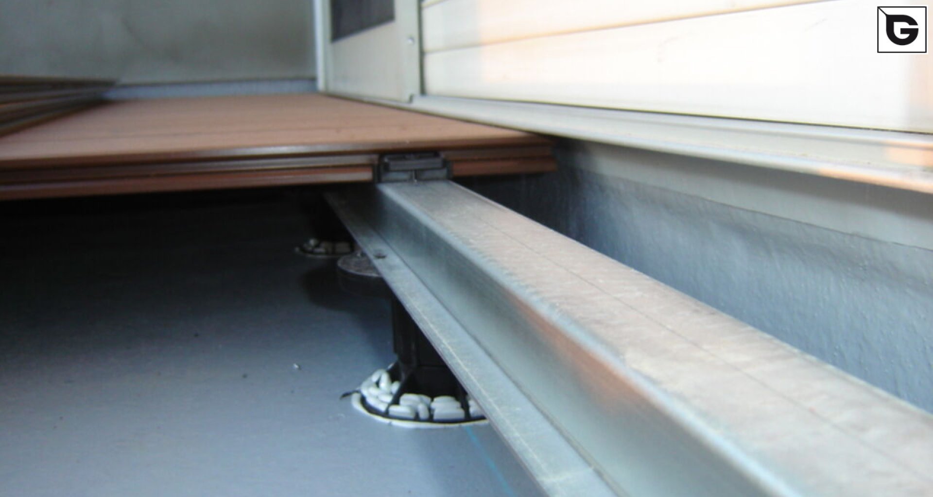 Assembly
 Decking 8524