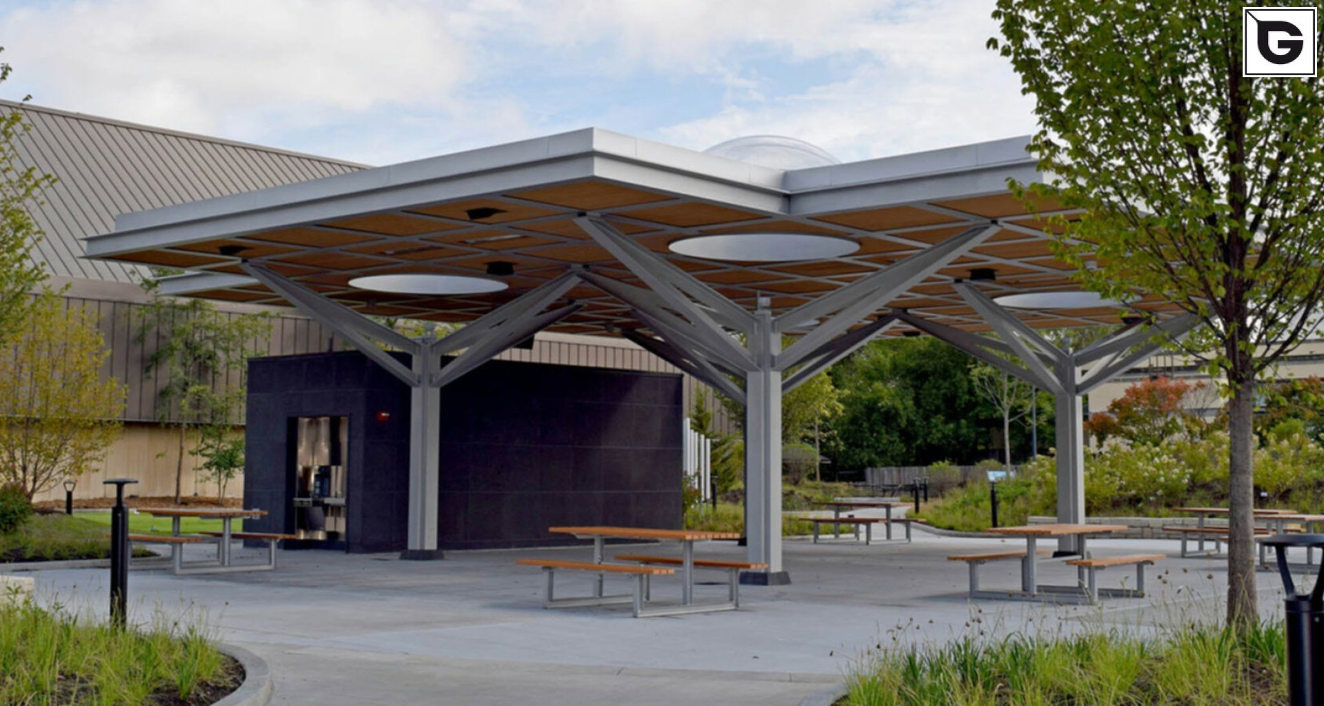 Einrichtungen_Dachuntersicht_öffentlicher Platz