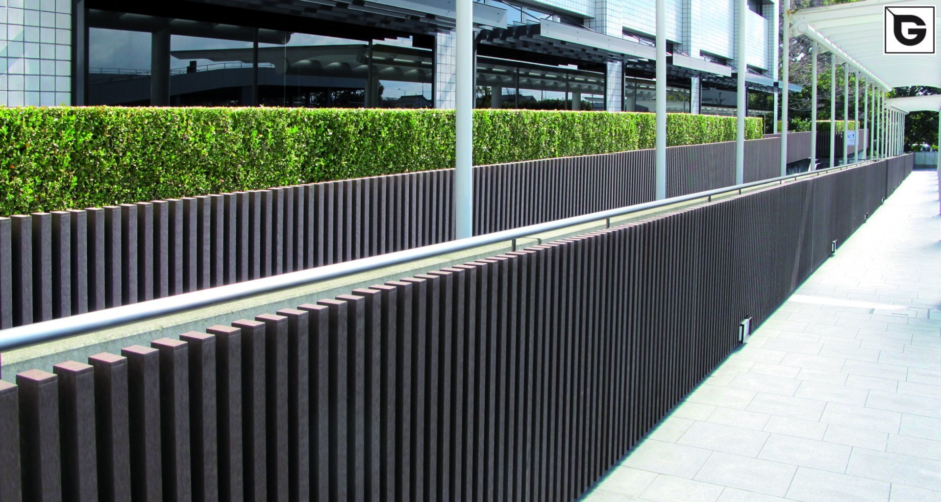 Einrichtungen_Zäune, Mauer, Portal_Industriegebäude