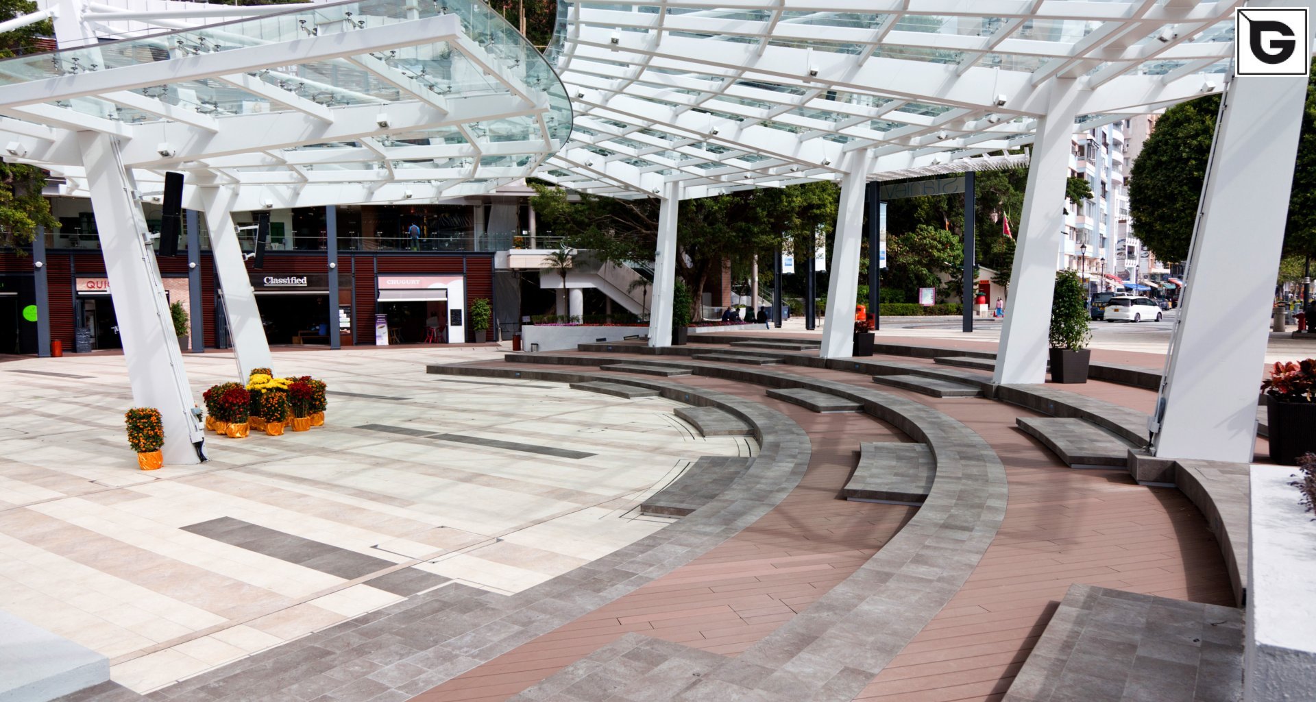 Einrichtungen_Terrasse Gewerbliche Nutzung_öffentlicher Platz