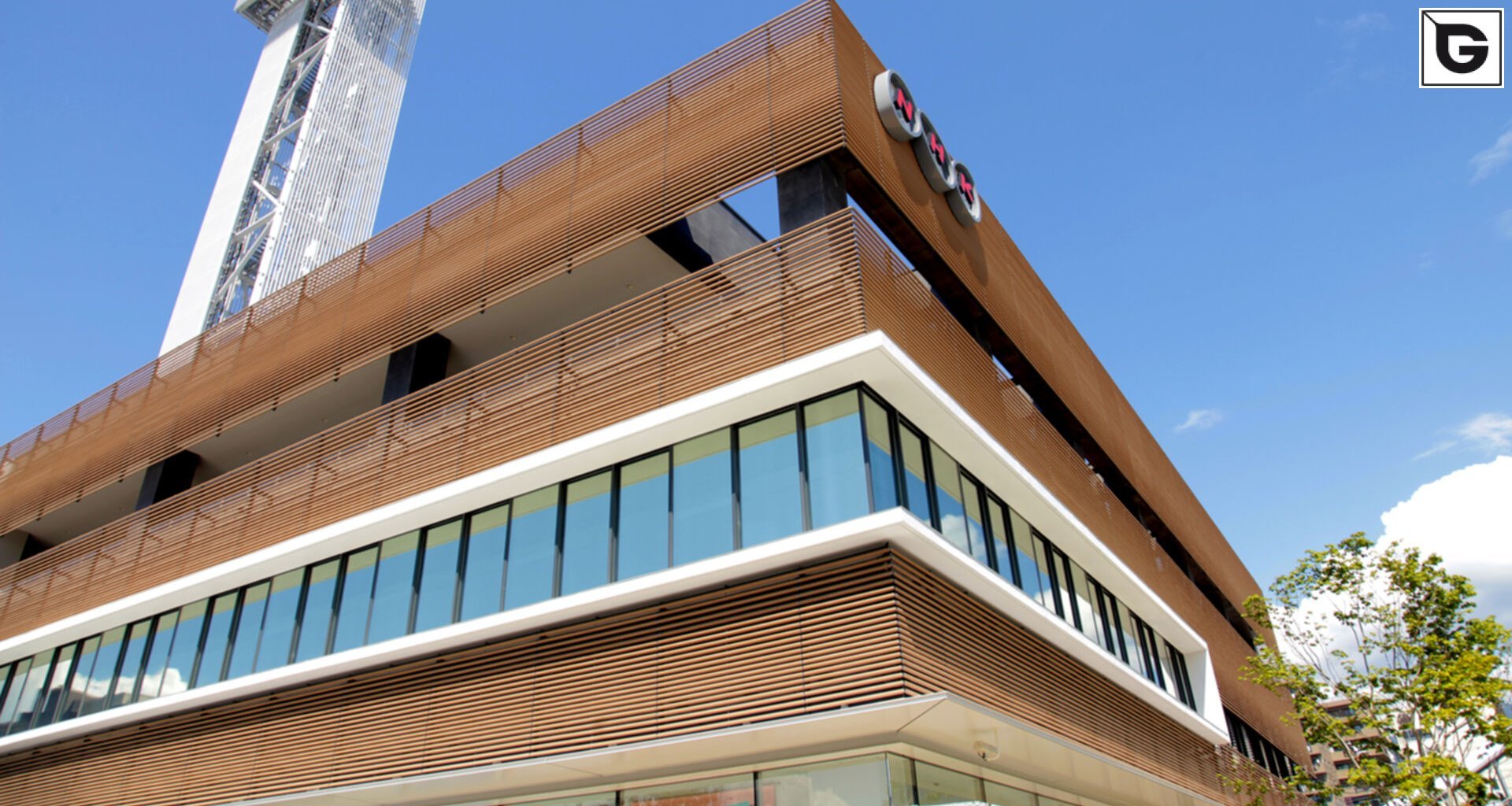 Verwaltungsgebäude_Horizontal Sonnenschutz, jalousien_Büros