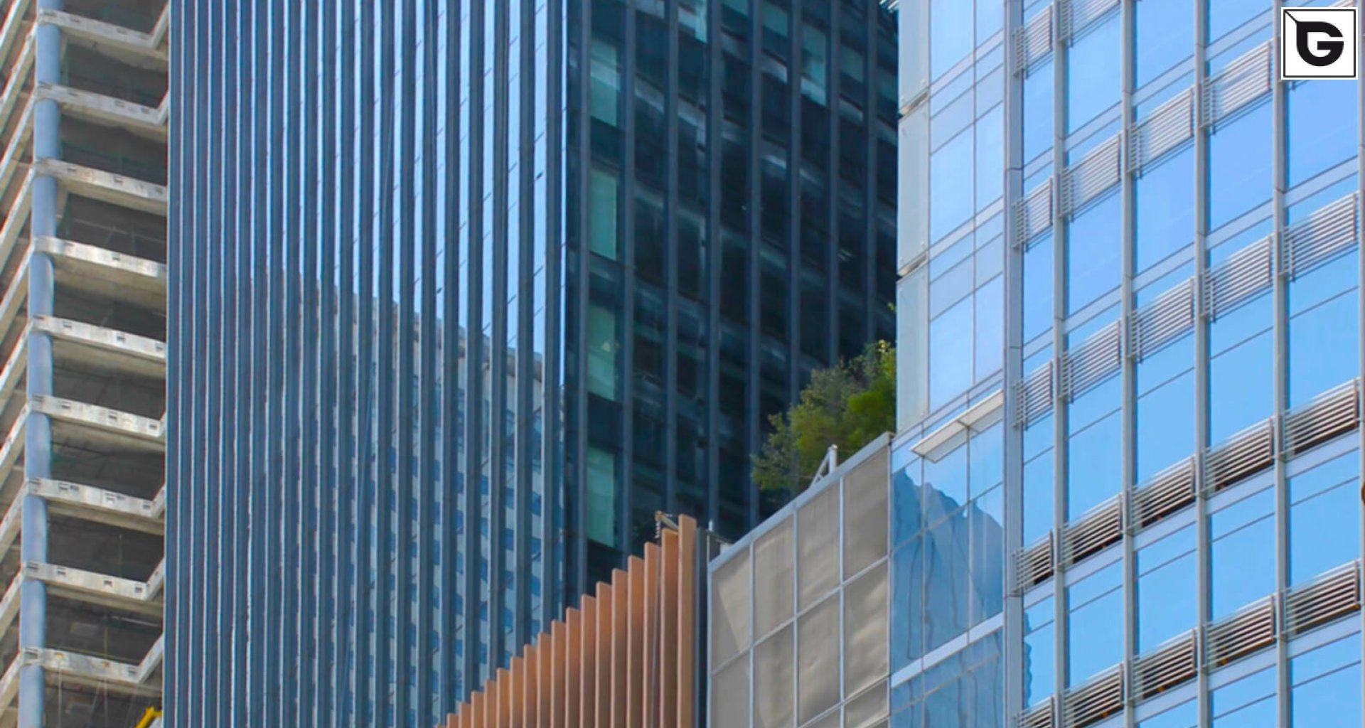 Verwaltungsgebäude_Vertical Sonnenschutz, jalousien_Vorzeigeprojekte - Hybrid holz