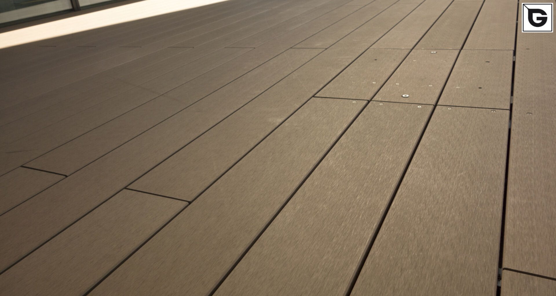 Restaurant und Hotelgewerbe_Dachanlage, Balk., Laufgang_Hotel