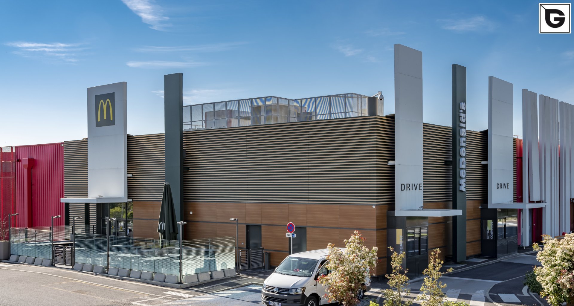 Restaurant und Hotelgewerbe_Offene Fassadenverkleidung - horiz._Restaurant