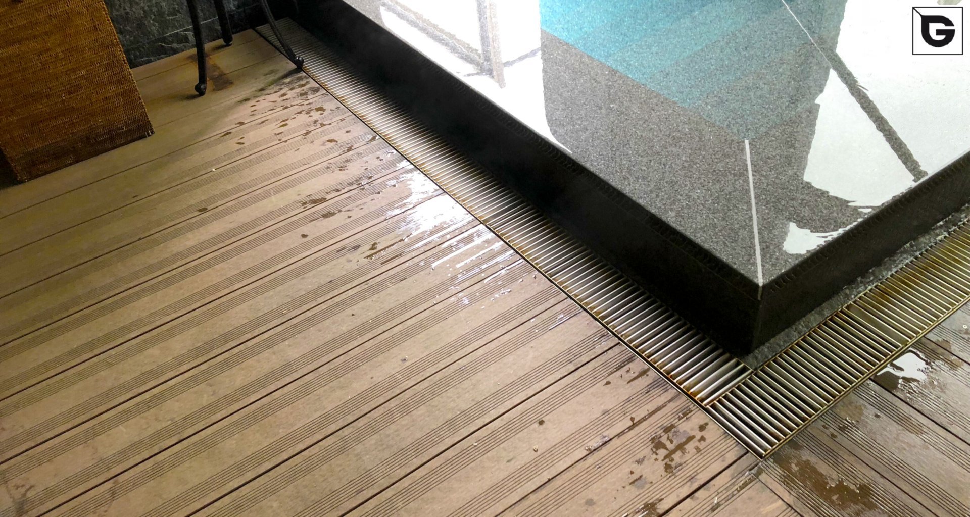 Restaurant und Hotelgewerbe_Terrasse Gewerbliche Nutzung_Am Wasser entlang