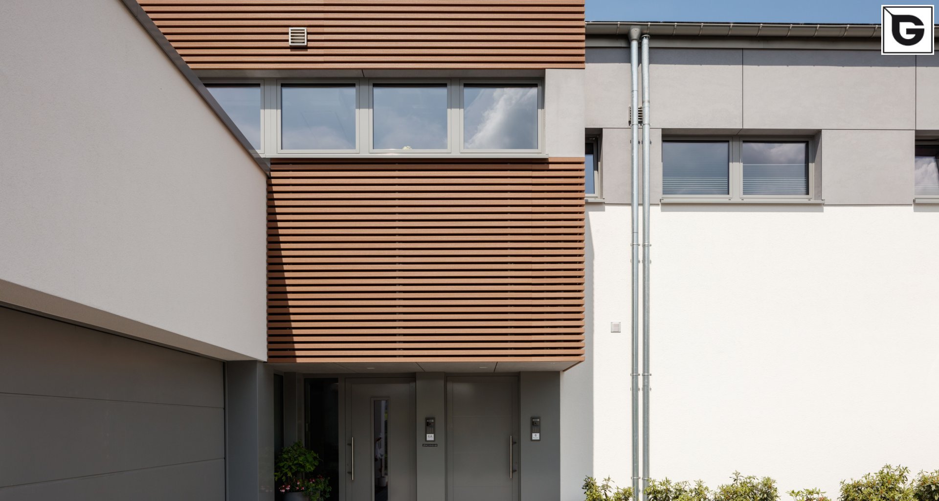 Institutionelle Einrichtungen_Offene Fassadenverkleidung - horiz._Krankenhaus, Arztpraxis