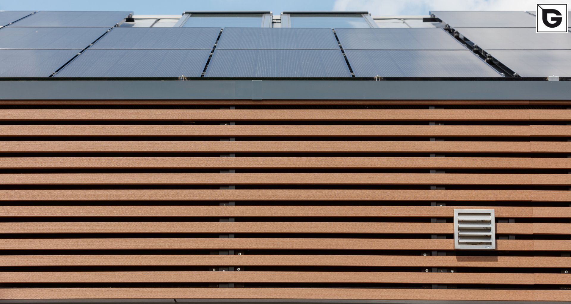 Institutionelle Einrichtungen_Offene Fassadenverkleidung - horiz._Krankenhaus, Arztpraxis