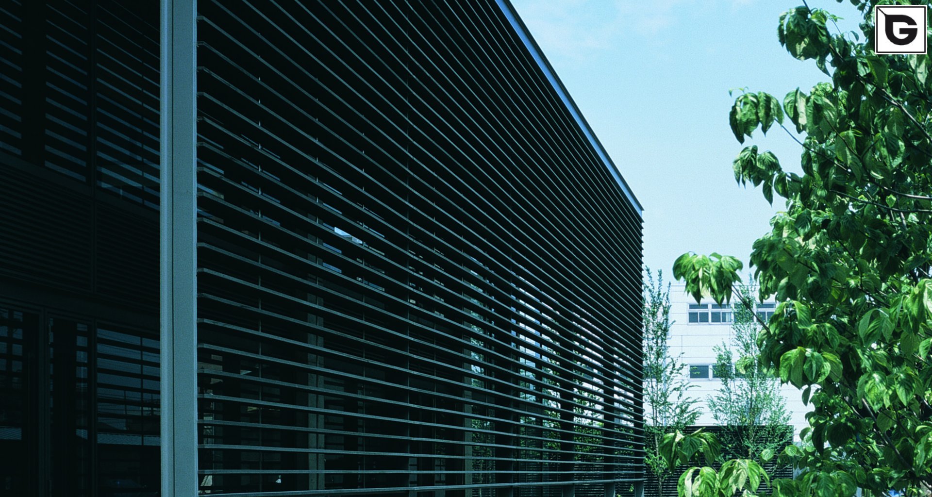 Institutionelle Einrichtungen_Horizontal Sonnenschutz, jalousien_Krankenhaus, Arztpraxis