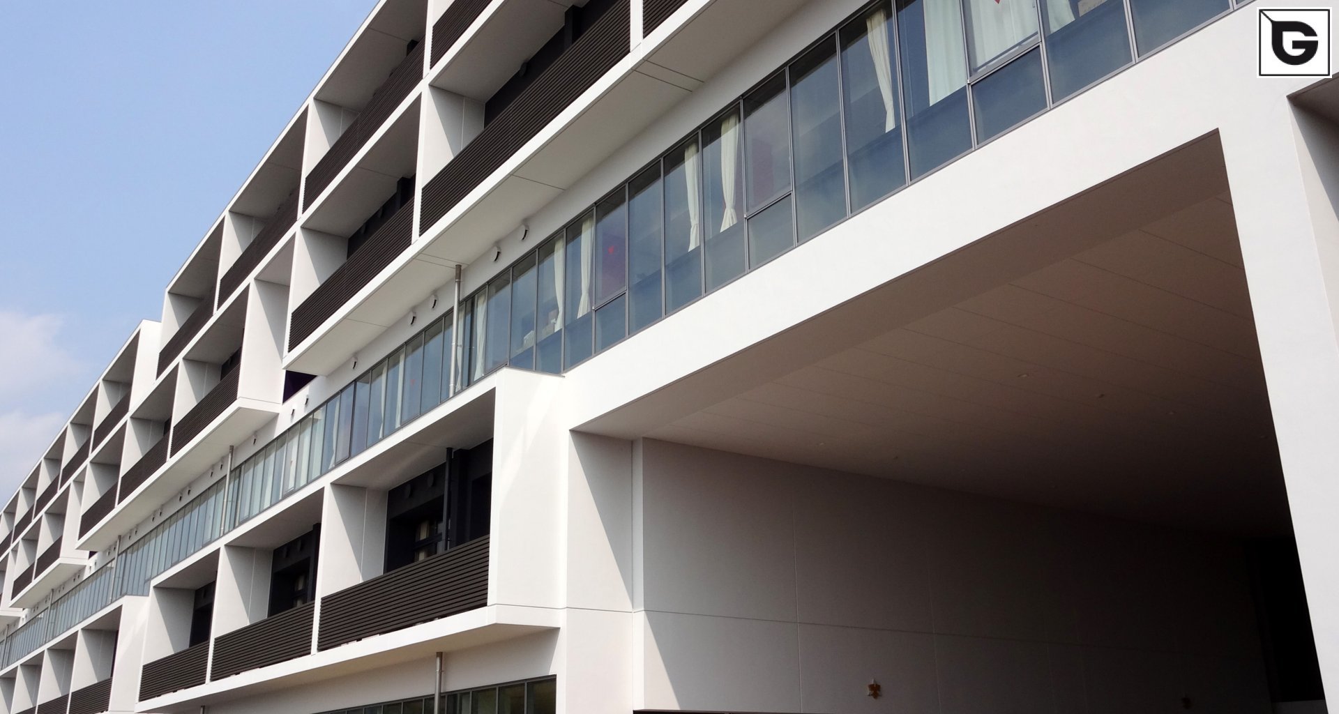 Institutionelle Einrichtungen_Geländer_Gebogene Profilen