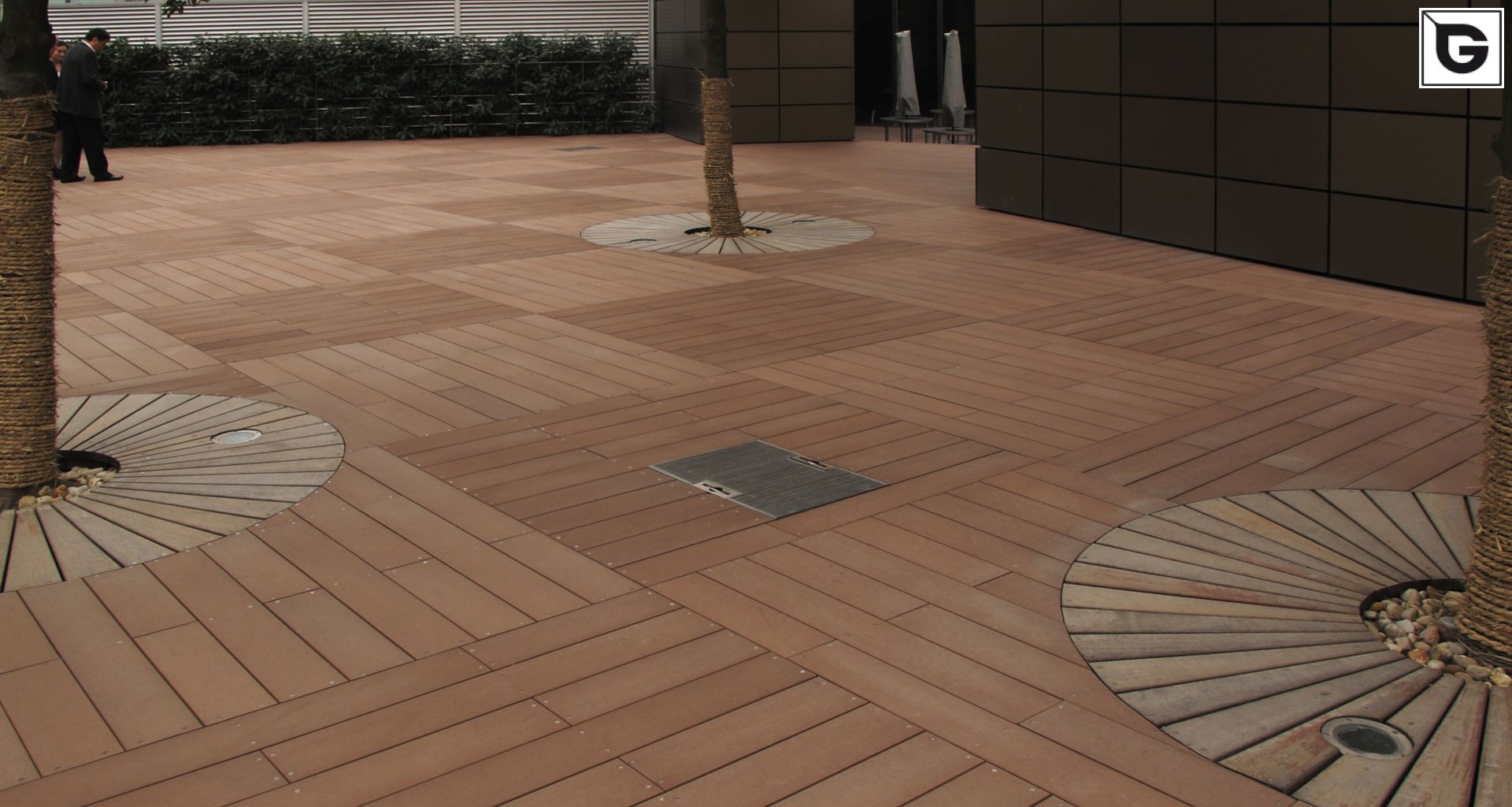 Kaufmännische Gebäude_Lattenrost_Finanzielle Institution