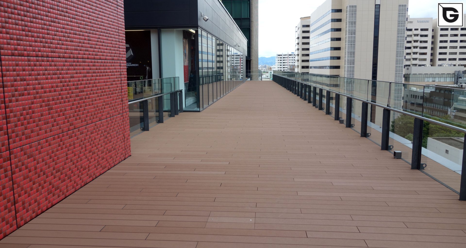 Kaufmännische Gebäude_Terrasse Gewerbliche Nutzung_Vorzeigeprojekte - WPC holz 