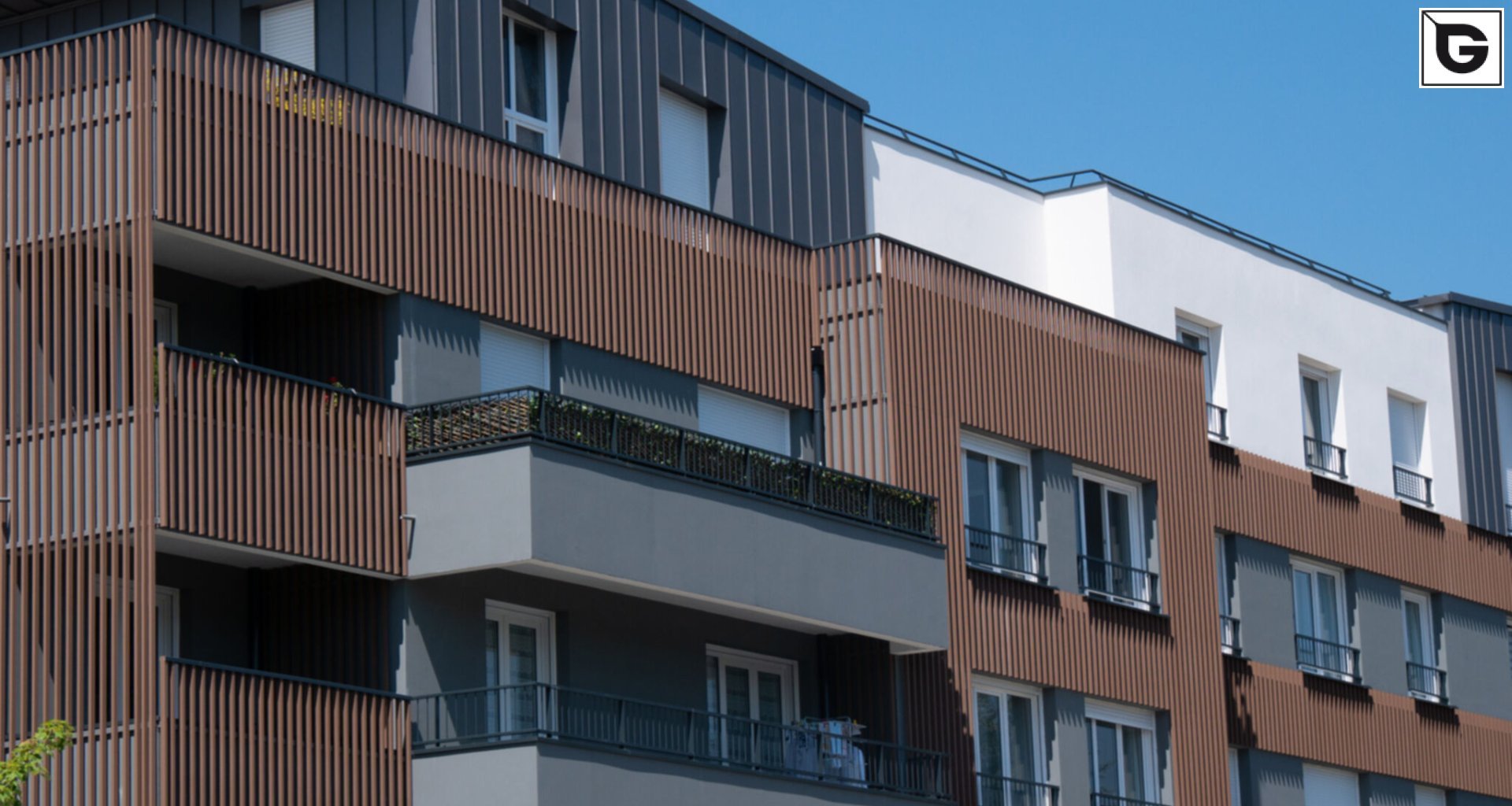 Wohngebäude_Geländer_Wohnhaus