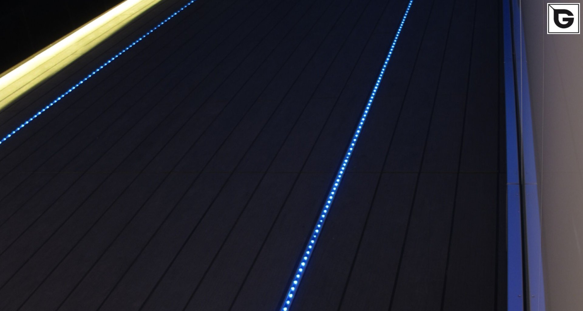 Transport-Einrichtungen_Terrasse Gewerbliche Nutzung_Flughafen, Bahnhof