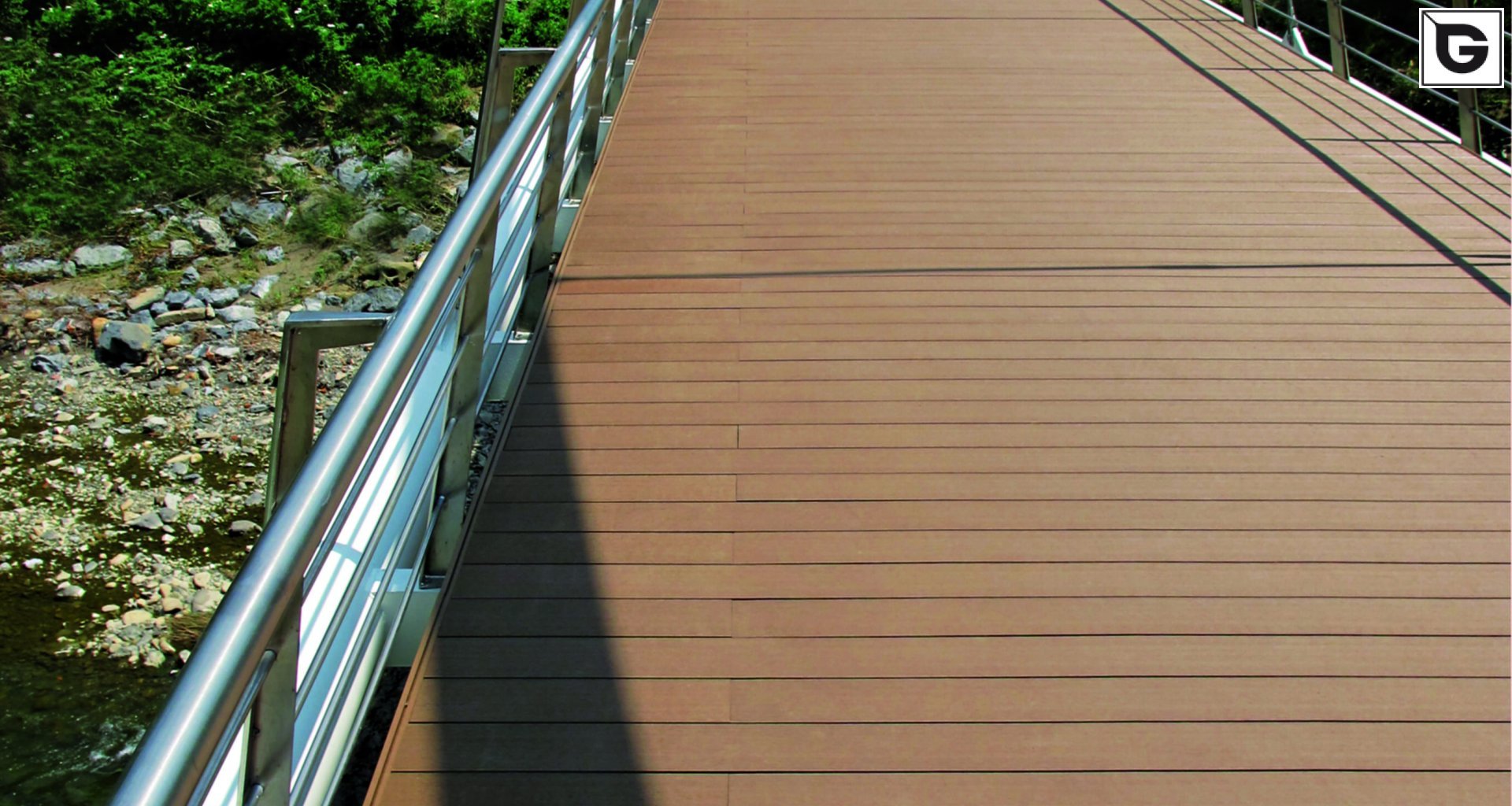 Transport-Einrichtungen_Brücken, Rampen, Gehweg_Brücke