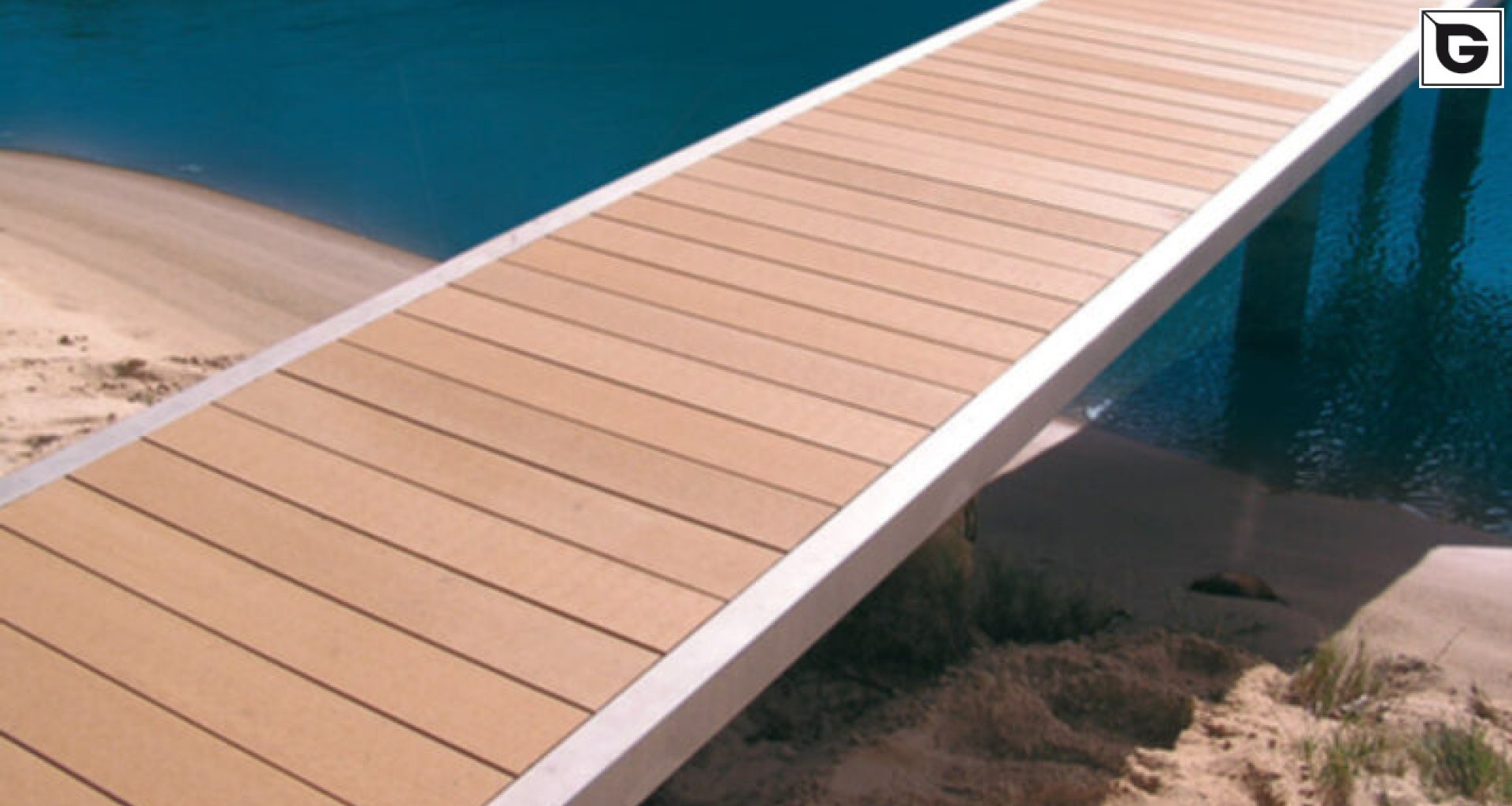 Transport-Einrichtungen_Stege, Bootsanleger_Am Wasser entlang