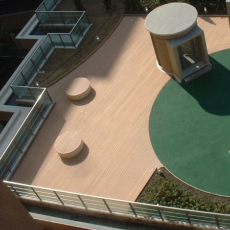 Einrichtungen_Terrasse Gewerbliche Nutzung_öffentlicher Platz