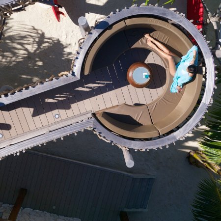 Restaurant und Hotelgewerbe_Brücken, Rampen, Gehweg_Vorzeigeprojekte - WPC holz 