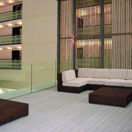 Restaurant und Hotelgewerbe_Schwimmbad deck_Hotel