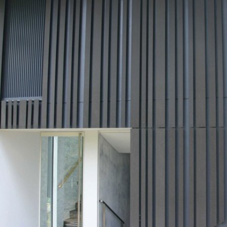 Institutionelle Einrichtungen_Fassadenverkleidung - vertikal_Ausstellung, Museum