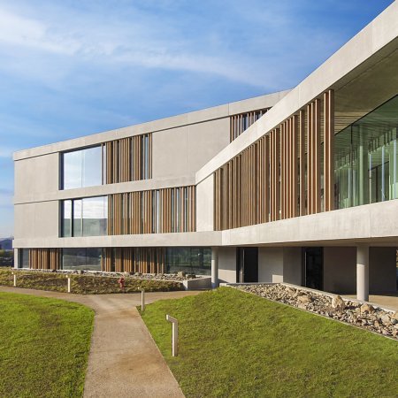 Institutionelle Einrichtungen_Vertical Sonnenschutz, jalousien_Krankenhaus, Arztpraxis