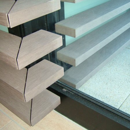 Kaufmännische Gebäude_Horizontal Sonnenschutz, jalousien_Einkaufszentrum