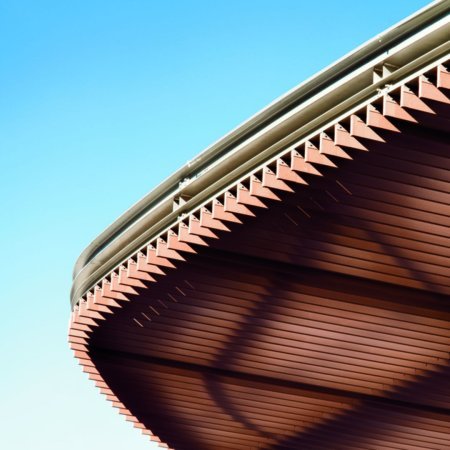 Kaufmännische Gebäude_Horizontal Sonnenschutz, jalousien_Vorzeigeprojekte - WPC holz 